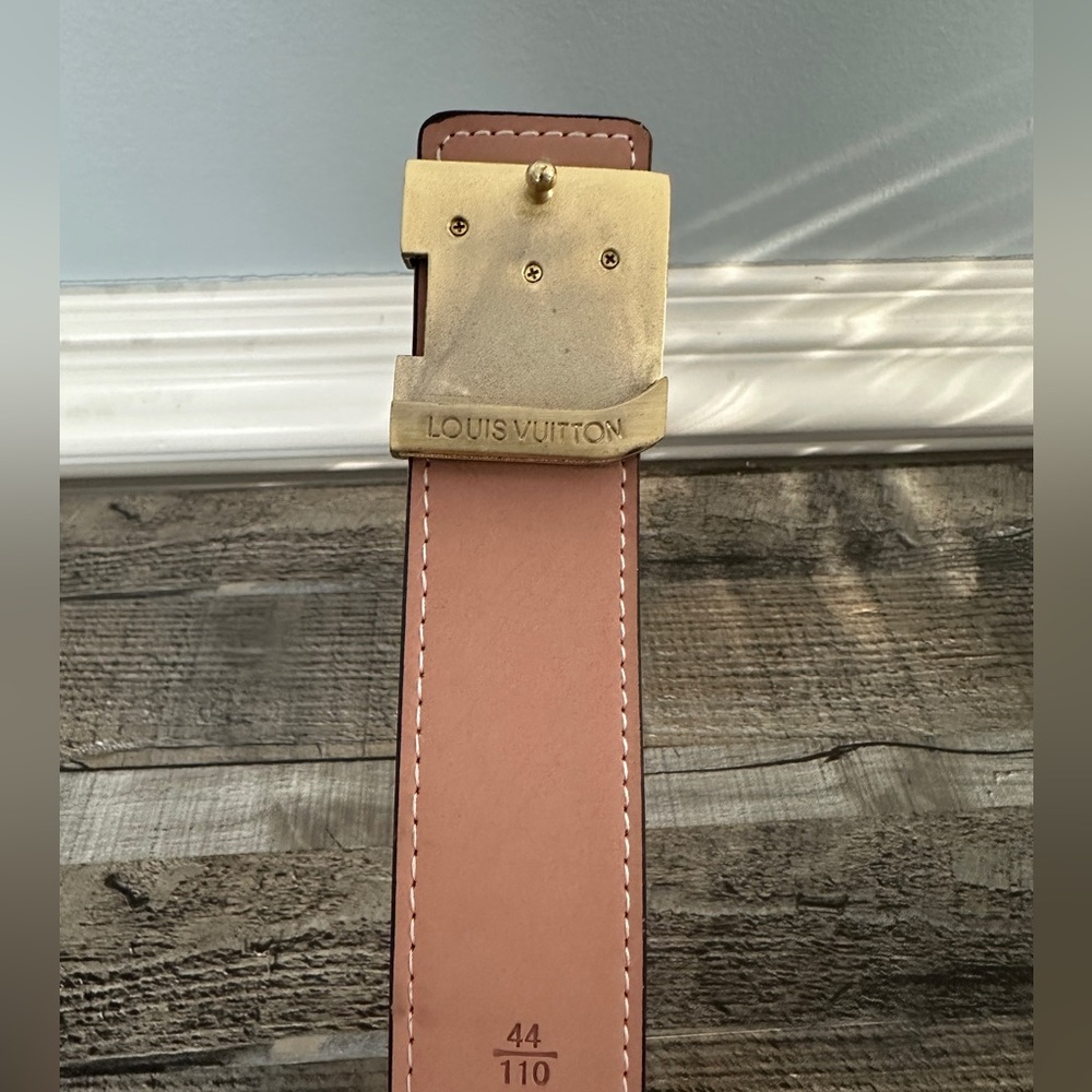 Brown and gold belt. - Picture 5 of 5